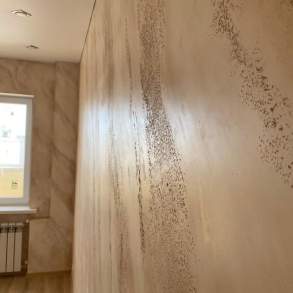 Travertino Оформление стен в квартире в г.Саров, в технике «Колотый К